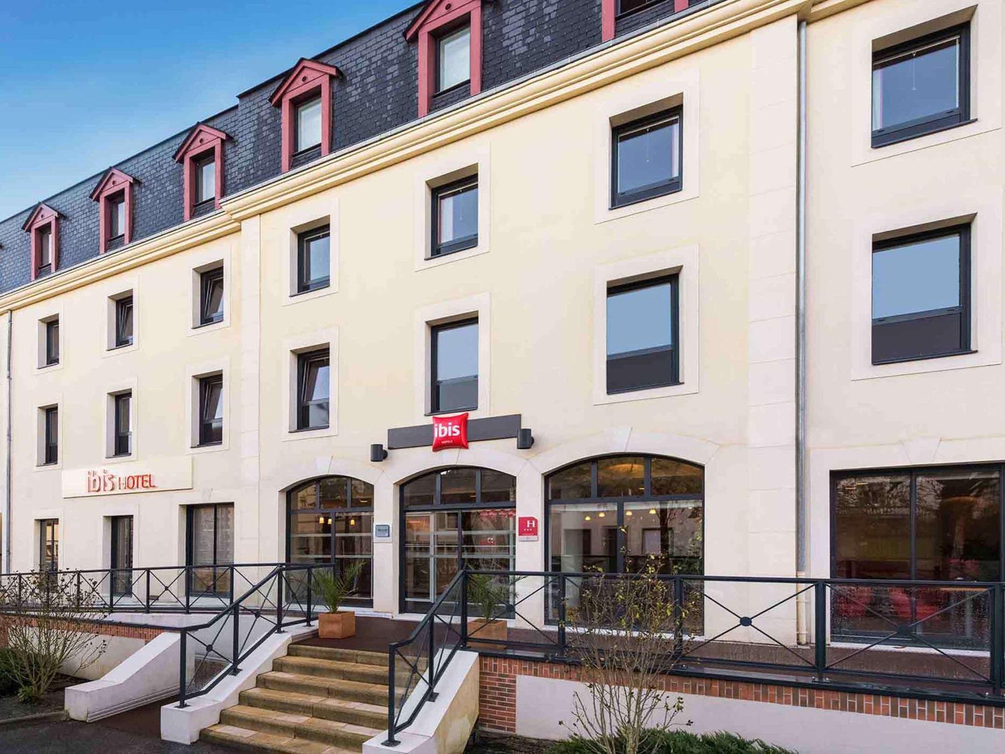 Ibis Vitre Centre Hotel Bagian luar foto